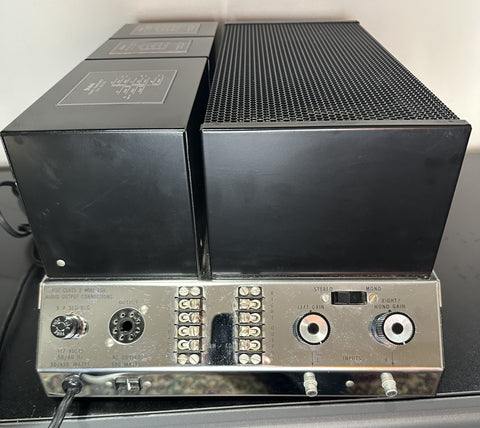 Used McIntosh  MC 2100 Power amp